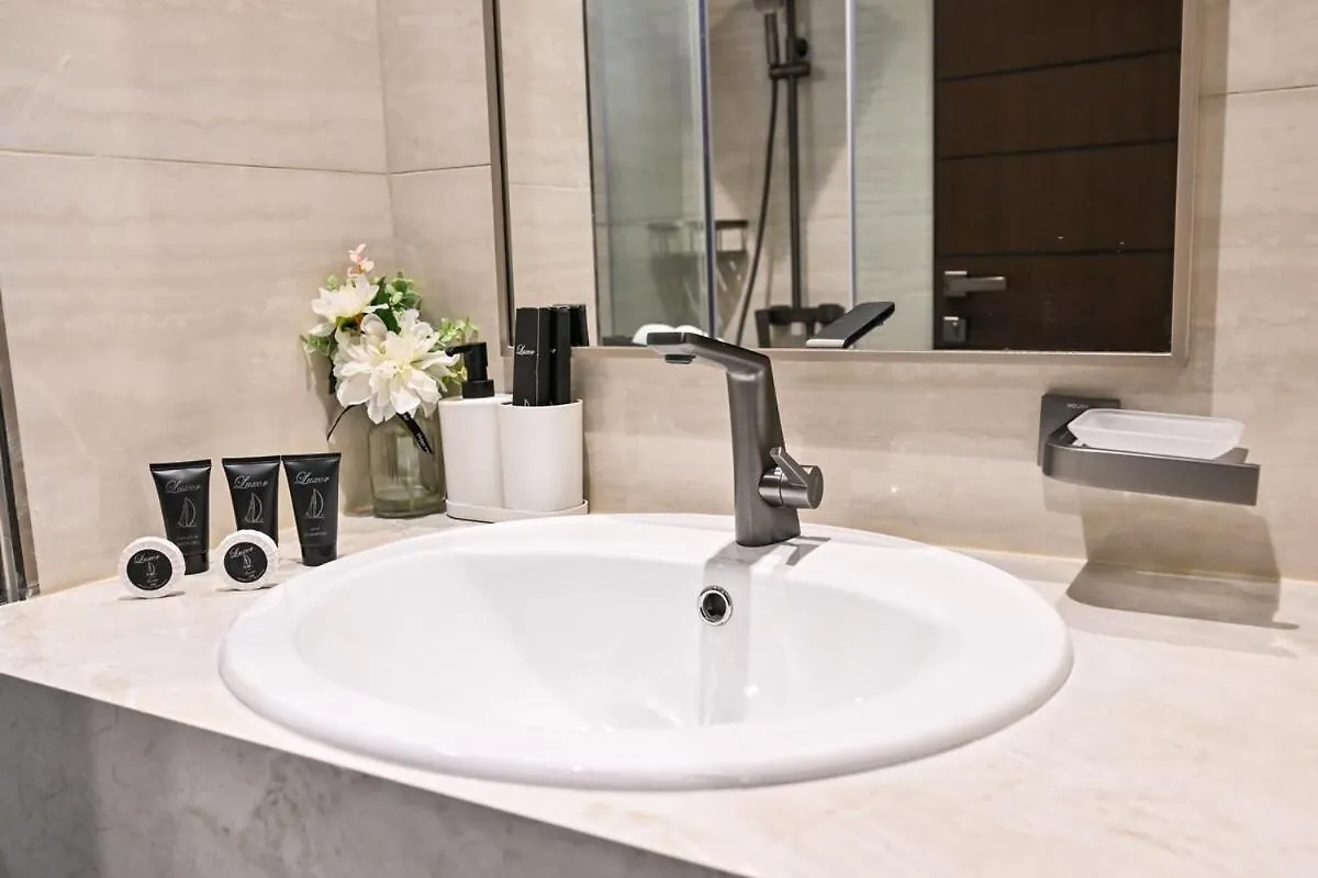 Stunning 2 Bdr Luxury Business Bay Apartment Dubai