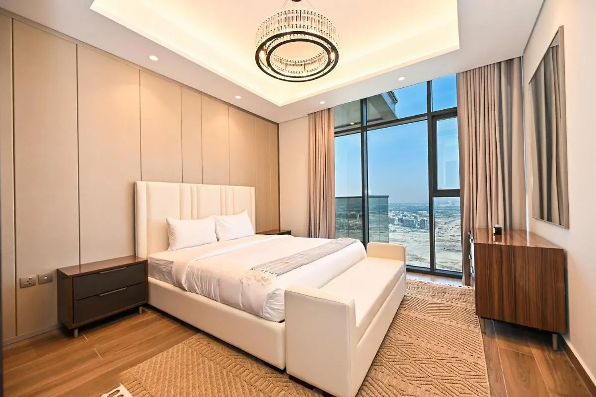 Stunning 2 Bdr Luxury Business Bay Apartment Dubai