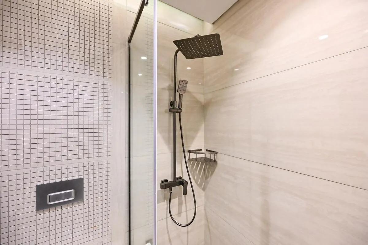 Stunning 2 Bdr Luxury Business Bay Apartment Dubai