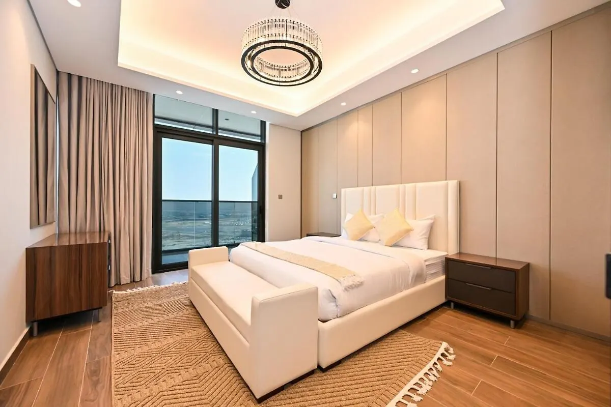 Stunning 2 Bdr Luxury Business Bay Apartment Dubai