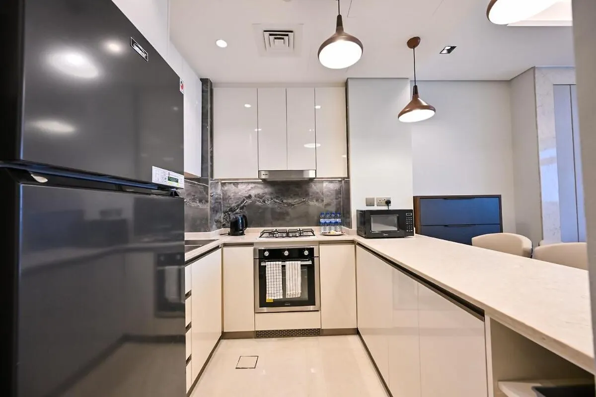 Stunning 2 Bdr Luxury Business Bay Apartment Dubai