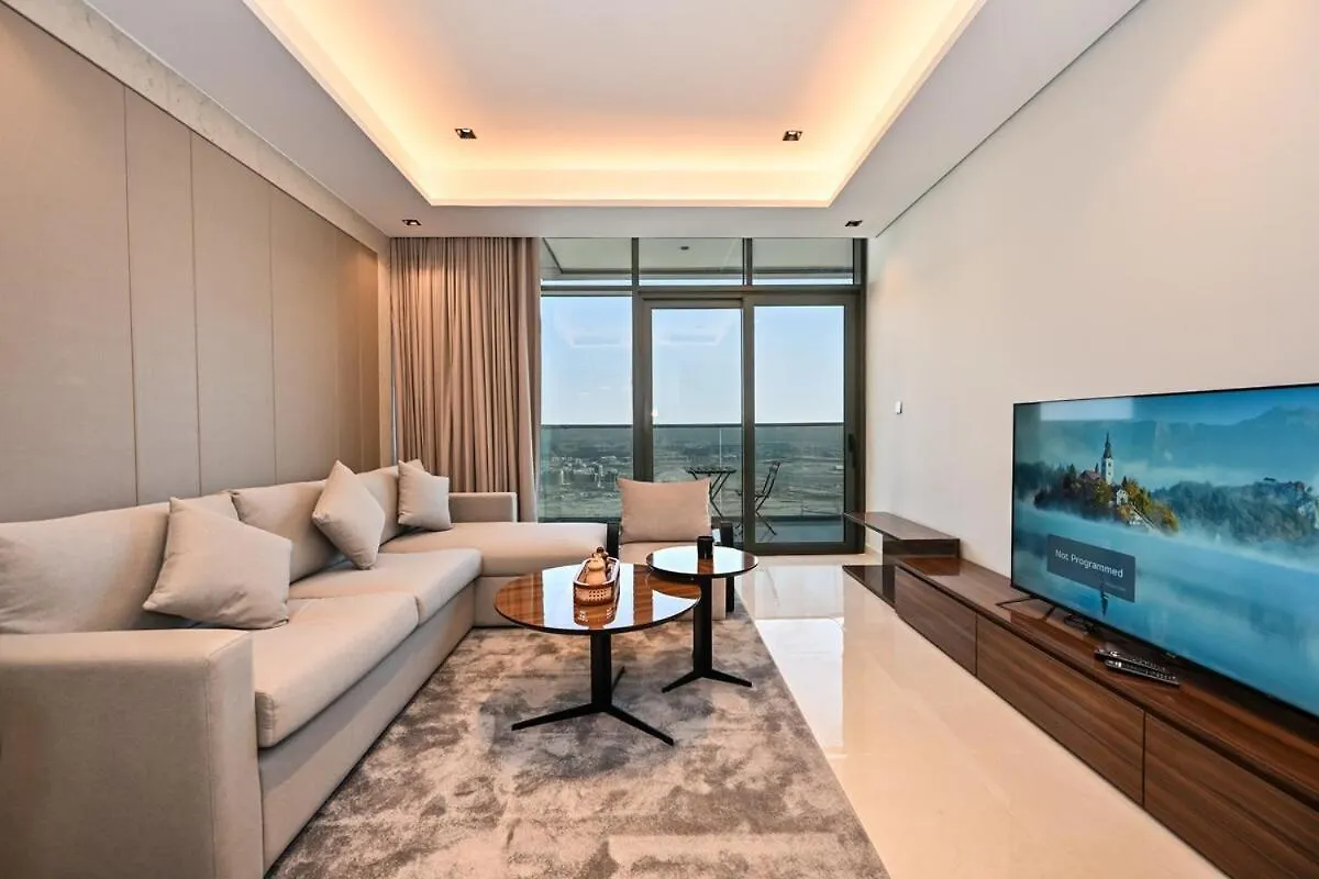 Stunning 2 Bdr Luxury Business Bay Apartment Dubai
