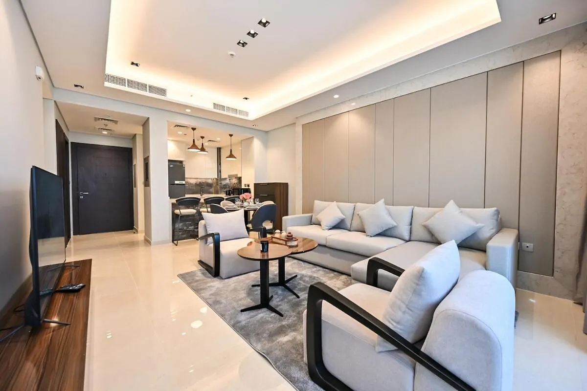 Stunning 2 Bdr Luxury Business Bay Apartment Dubai